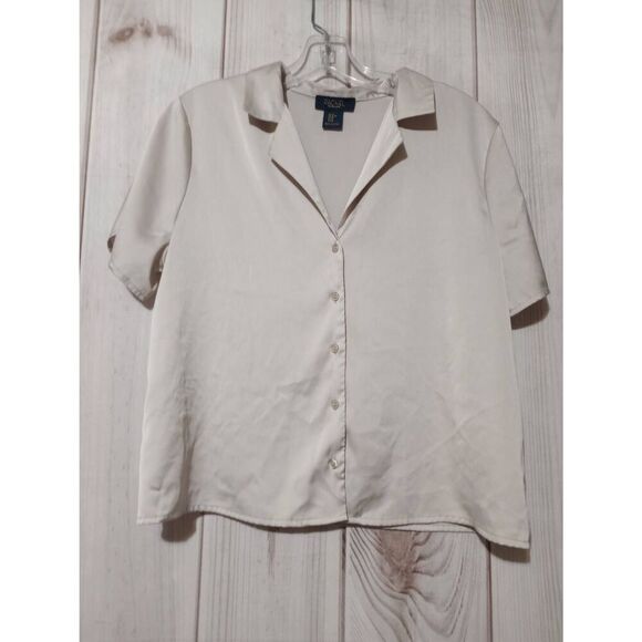 Rachel Rachel Roy Shirt Ladies Medium Cream Button Front Short Sleeve Satin Ligh - Picture 1 of 6